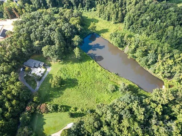 1932 Slater Rd, Charlotte, NC 28216