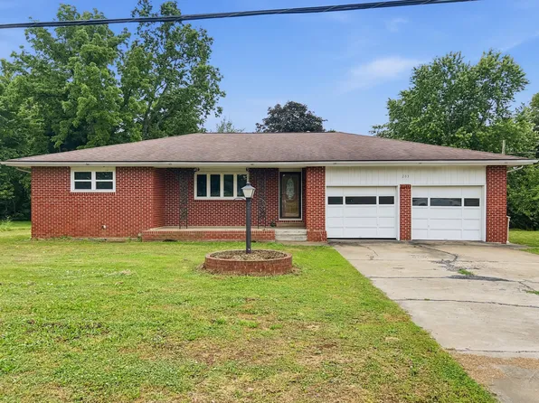 203 E College Street, Ash Grove, MO 65604