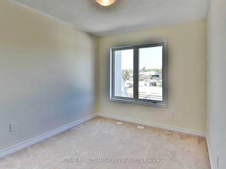 10 Heron Park Pl — Photo 22
