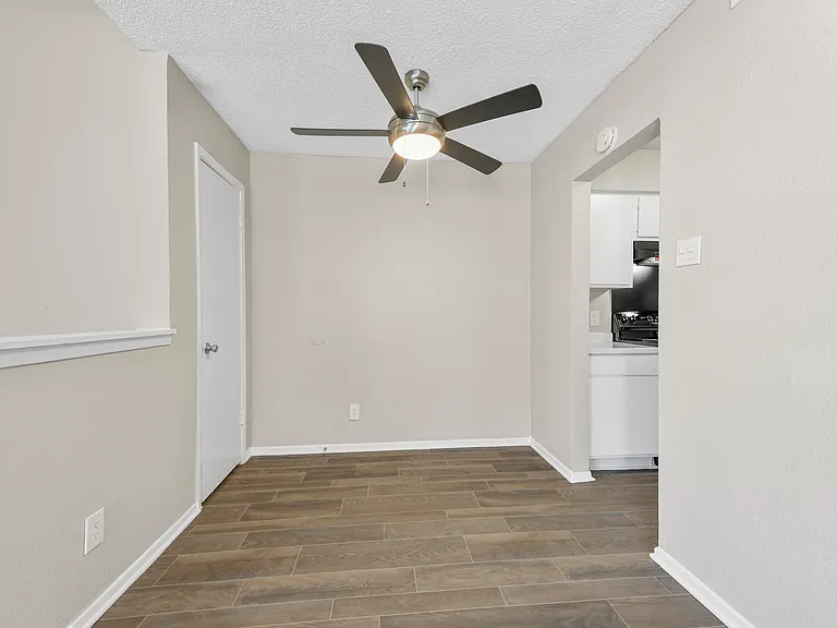 Spacious open floor plan with access to kitchen