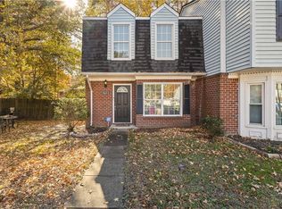 5611 Carisbrooke Ln, Portsmouth, VA 23703