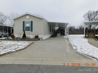 204 Pinewood Cir, Lima, OH 45804