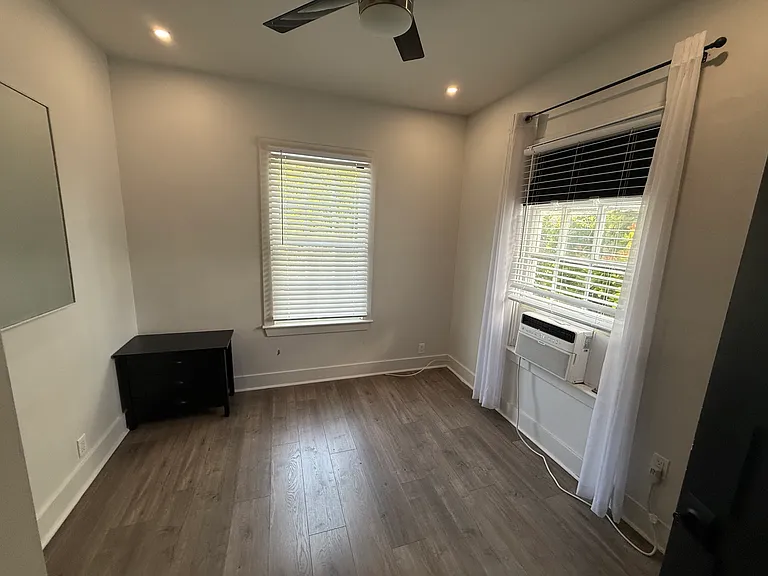 529 Elizabeth St #3 — Photo 5