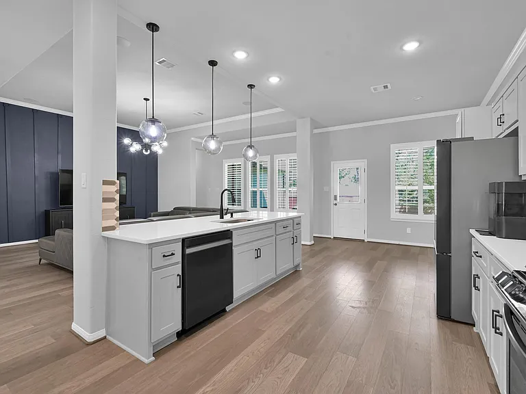 18207 Samie Nell Ct — Photo 17