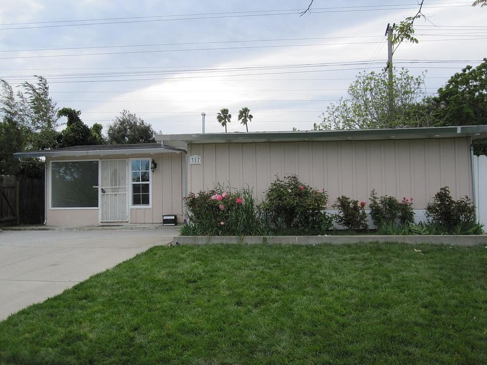 1st image of 317 Greenlake Dr