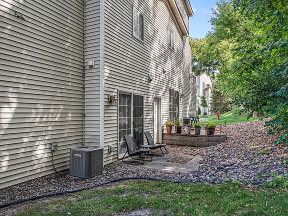 3rd image of 8195 Darcy Ln