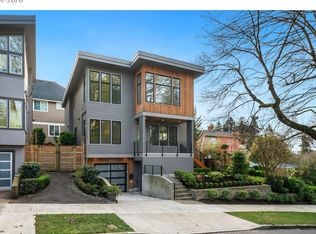 3970 SE Reedway St, Portland, OR 97202