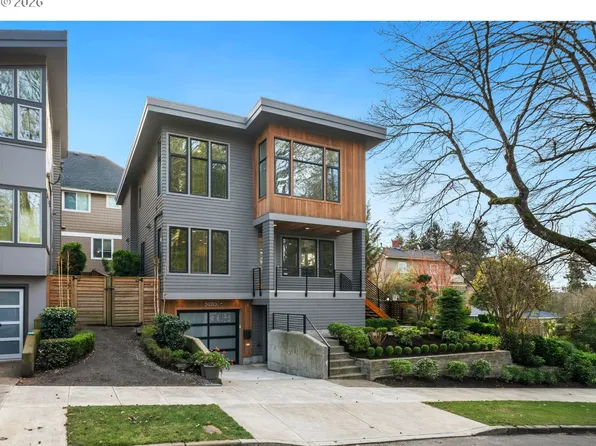 3970 SE Reedway St, Portland, OR 97202