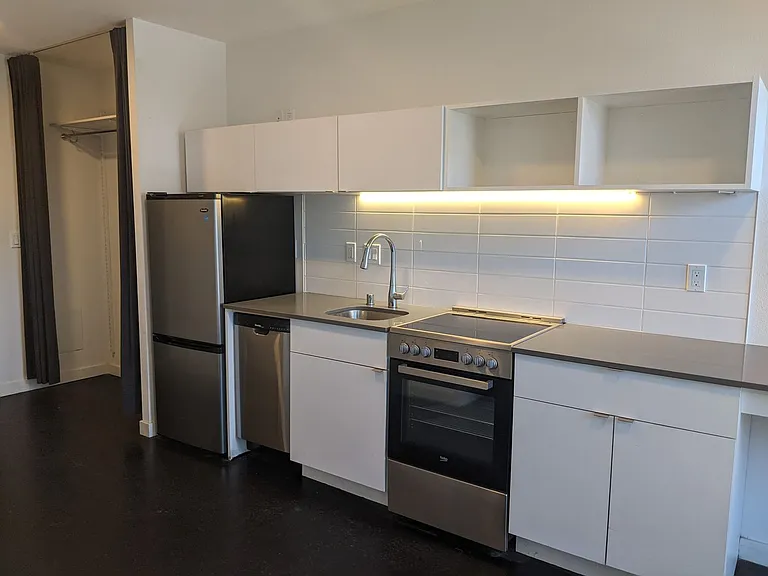 Thomas Street Lofts — Photo 6