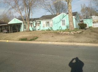 2216 S Old Manor Rd, Wichita, KS 67218