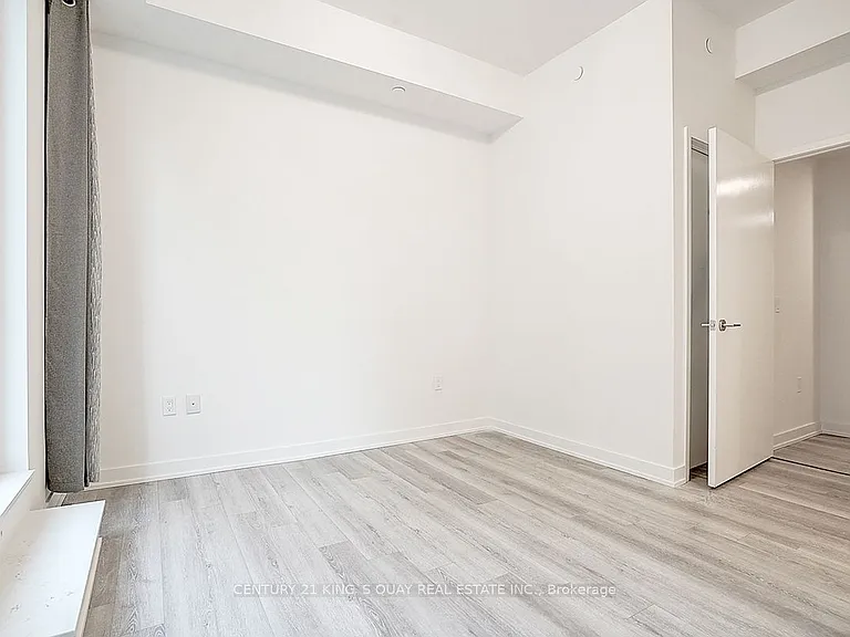 121 Saint Patrick St #722 — Photo 37