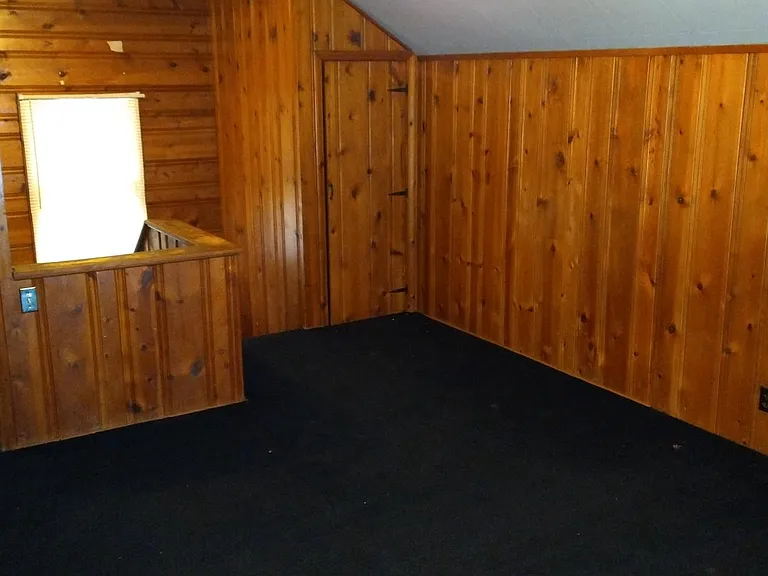 20045 Stout St — Photo 14