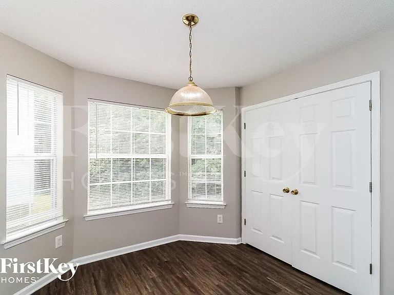 3626 Lower Creek Dr — Photo 5