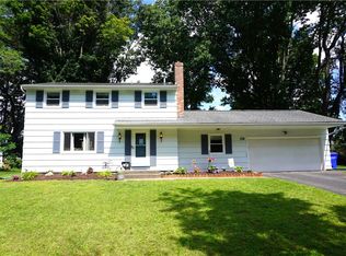 18 Kernwood Dr, Rochester, NY 14624