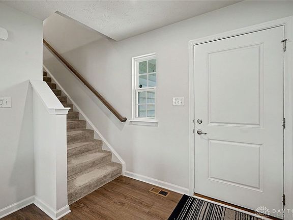 5th image of 157 Cresting Rd