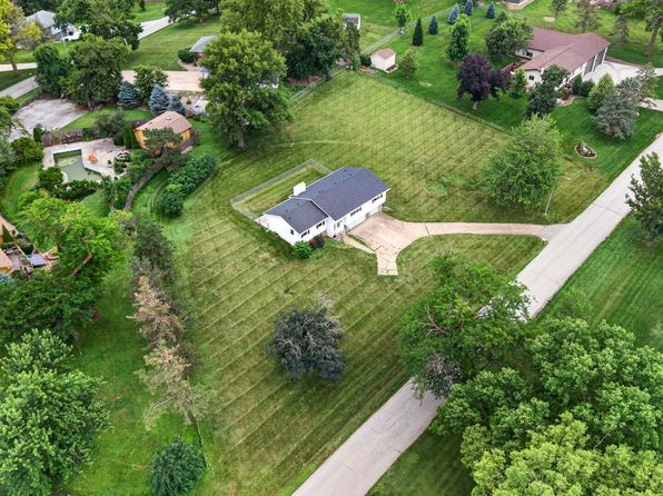 11303 Oakland Dr, Papillion, NE 68133 view 3