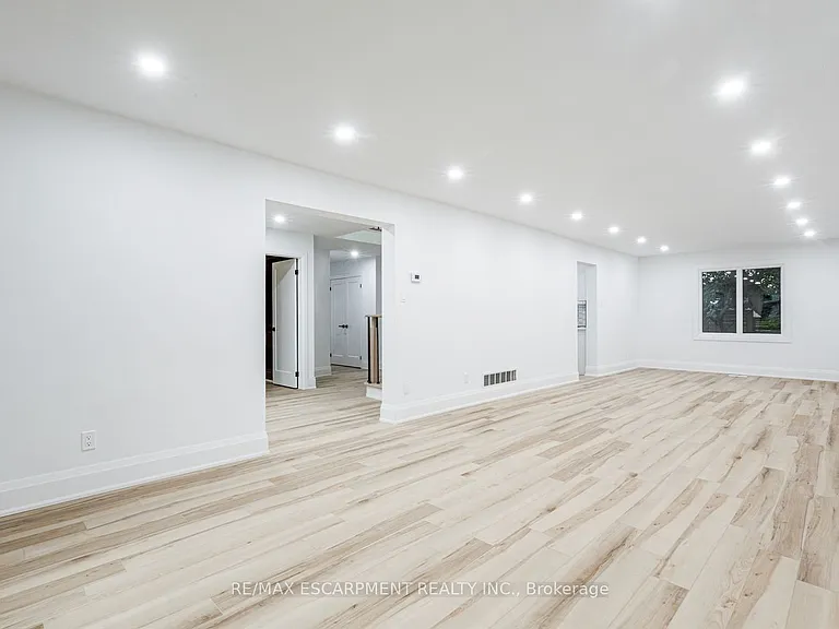 2104 Mississauga Rd — Photo 7