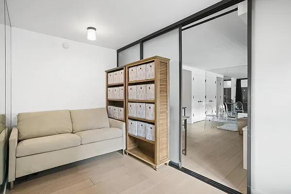 Sold by Digs Realty Group | media 9