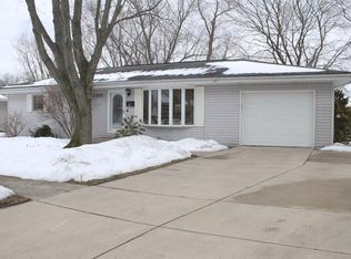 2555 Diane St, Portage, IN 46368