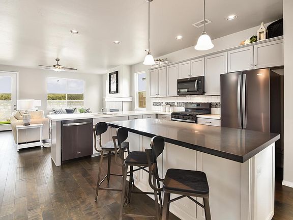 Plan 2090 Kitchen