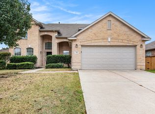 301 Londonderry Ln, Mansfield, TX 76063