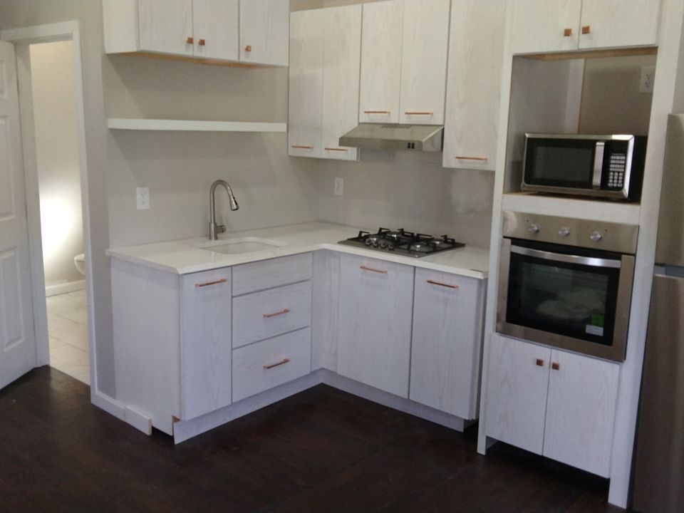1st image of 15 John St #3
