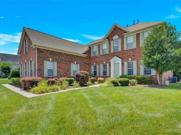 9725 Capella Ave NW, Concord, NC 28027