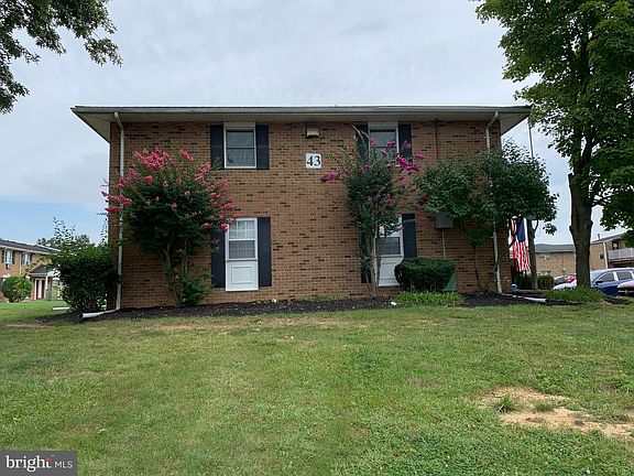 3rd image of 43 Garden View Ter Unit 12