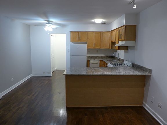 4th image of 5250 N Sheridan Rd APT 203