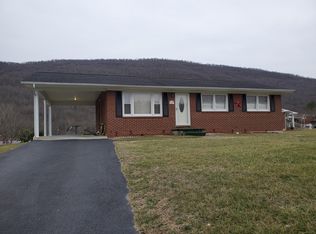 407 Winding Way, Covington, VA 24426