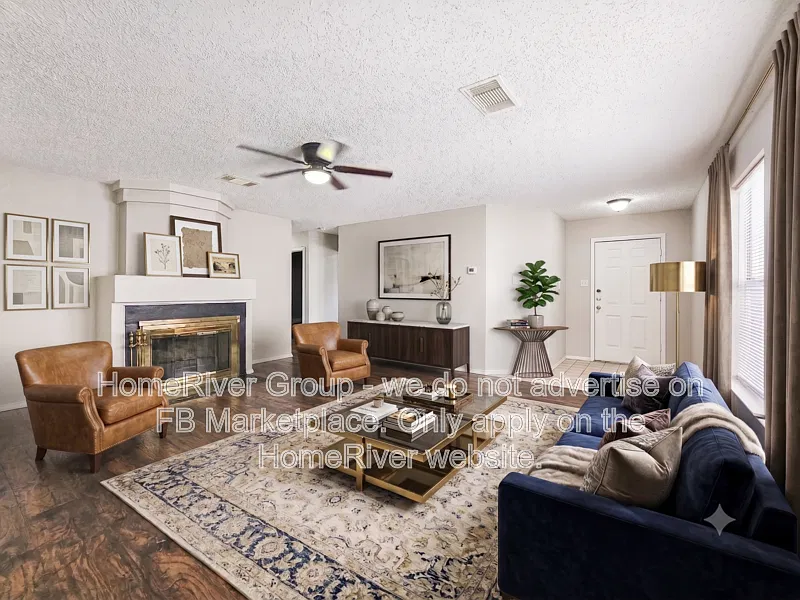 3 bed, 2.0 bath, 1456 sqft, $1,575 — Photo 2