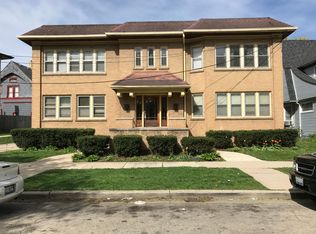 306 Percy St APT 1, Elgin, IL 60120