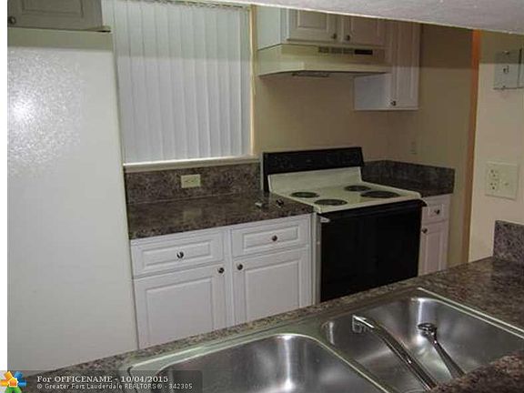 3rd image of 3204 NW 102nd Ter #103-F