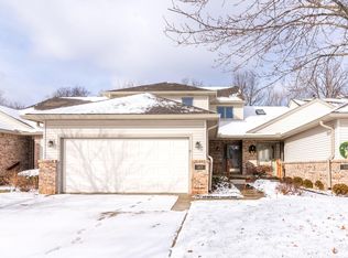 327 Cottonwood Ln, Saline, MI 48176