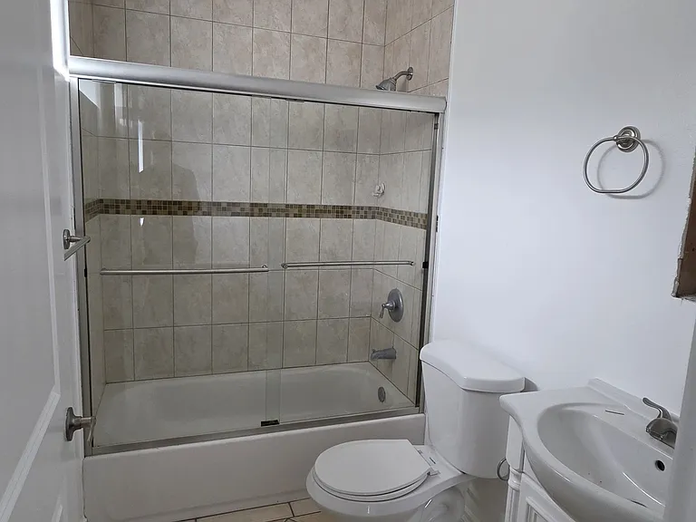 244 E Gage Ave #246 — Photo 14