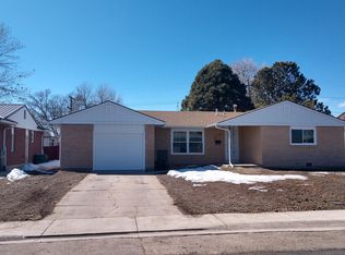 910 S 11th Ave, Sterling, CO 80751