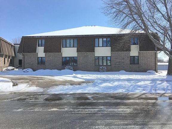 2nd image of 813 Maplehill Dr APT B7