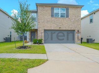 10007 Yellow Bell Dr, Houston, TX 77016