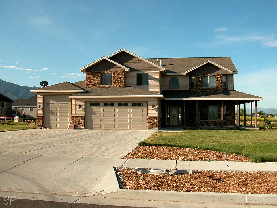 Custom 2 Story Built in 2011