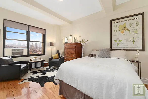 Rented by Halstead Real Estate | media 4