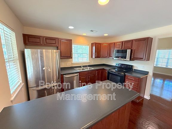 3rd image of 1367 Killashee Ct