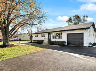 23519 W Renwick Rd, Plainfield, IL 60544