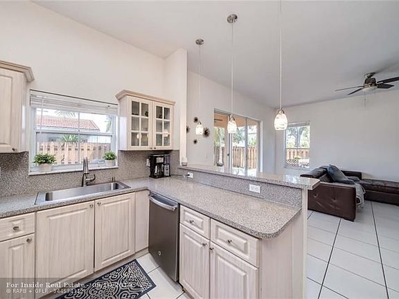 5th image of 14065 S Cypress Cove Cir