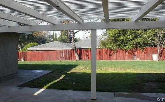 4th image of 3601 Moraine Ave
