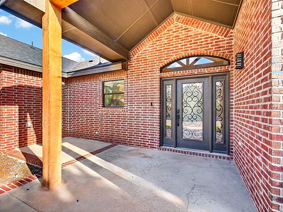 4th image of 5904 Sabine Dr