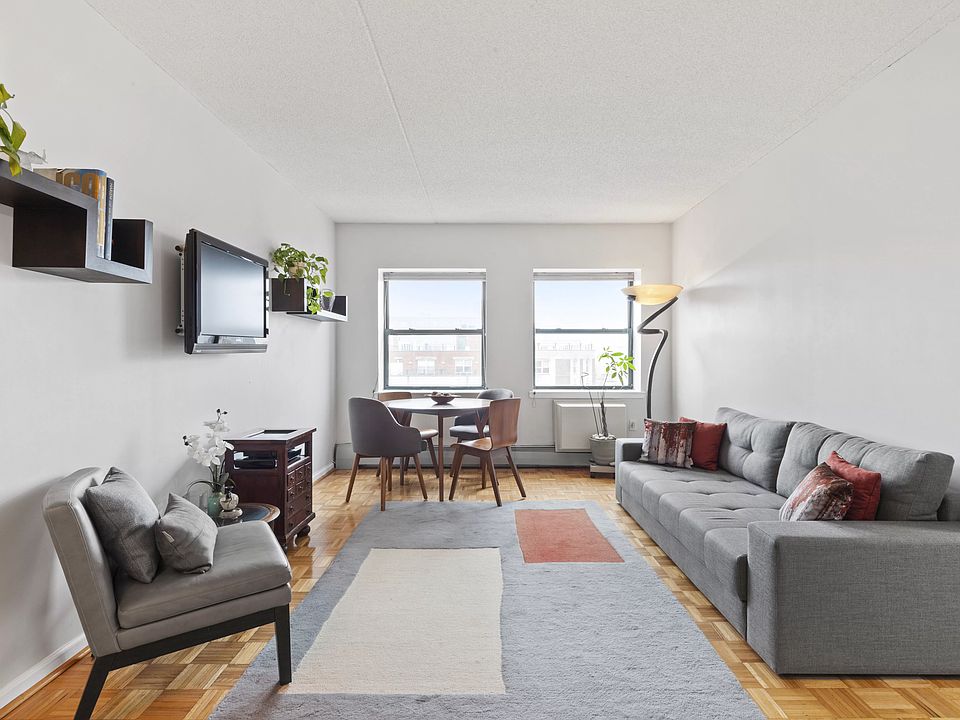 1st image of 130 Lenox Ave #616