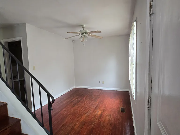 3257 Ohara Dr N — Photo 11