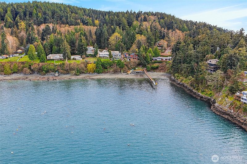 5th image of 4141 Edith Point Road