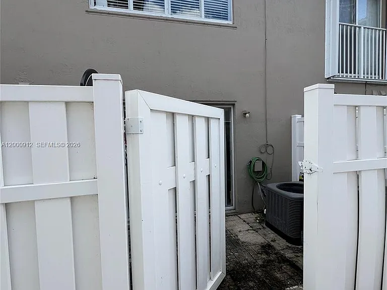 171 Riviera Cir #61 — Photo 25