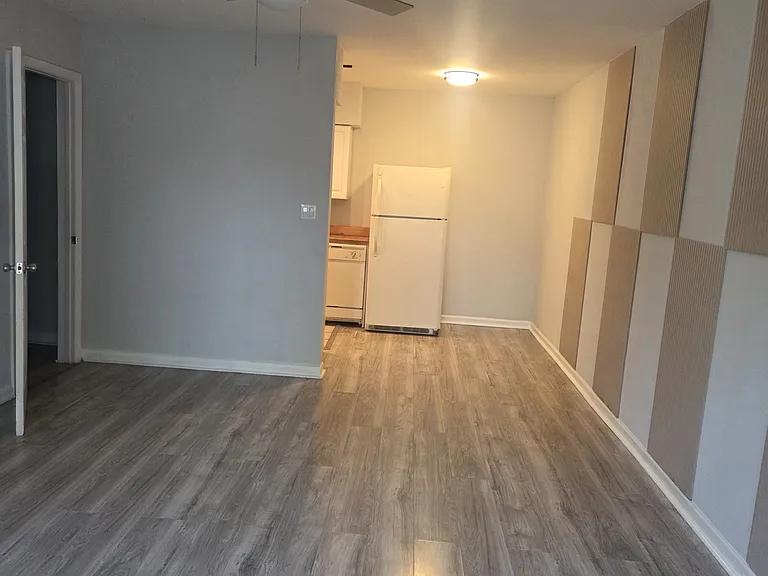 5380 4th St N #203 — Photo 5